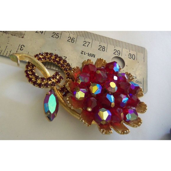 Mid-Century Aurora Borealis Rhinestone Brooch - Picture 8 of 9